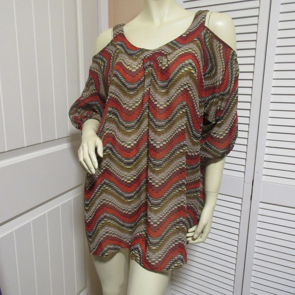 Vintage Y2K Bebe Cold Shoulder Tunic Top Multicolor Chevron Boho Bohemian Retro